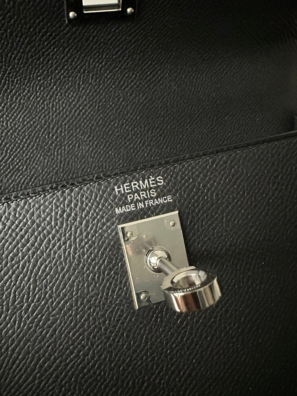 HERMES KELLY 25CM BLACK EPSOM SILVER HARDWARE