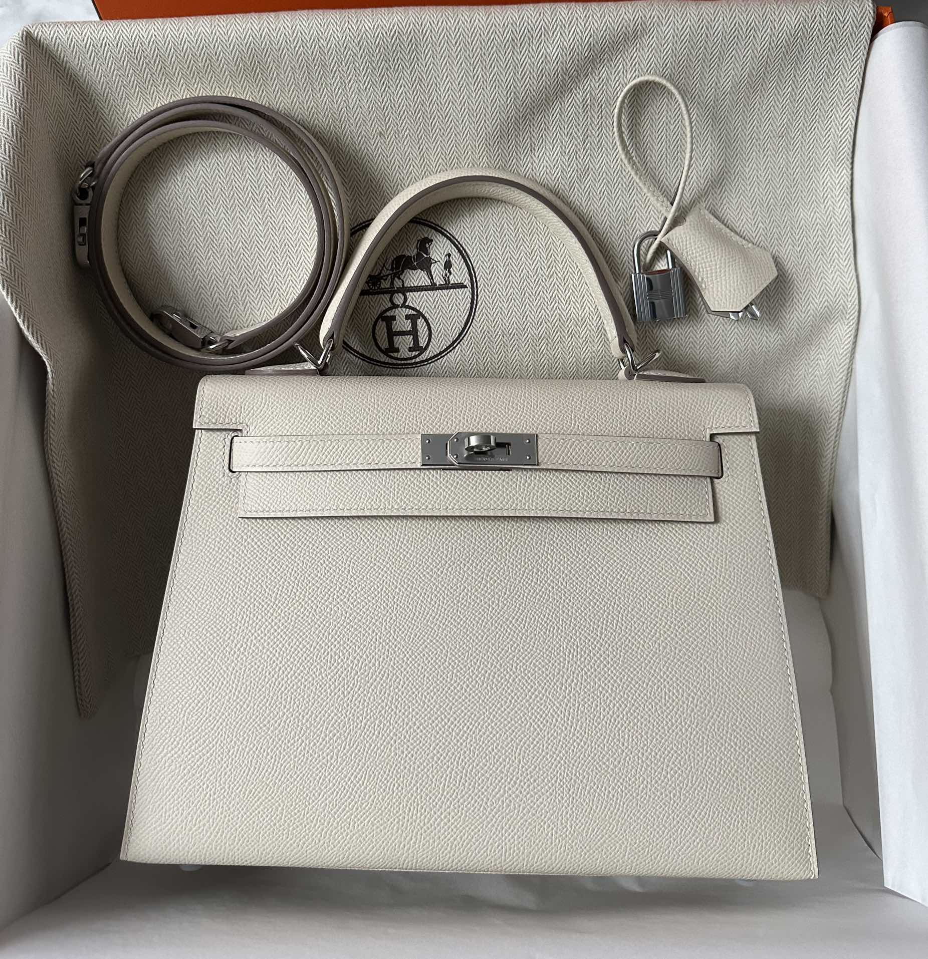 HERMES KELLY 25CM WHITE EPSOM SILVER HARDWARE