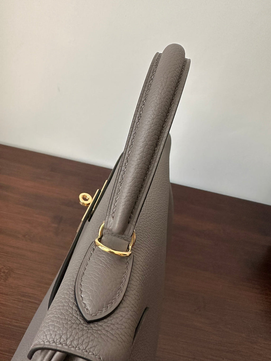 HERMES KELLY 28CM ETAIN TOGO GOLD HARDWARE