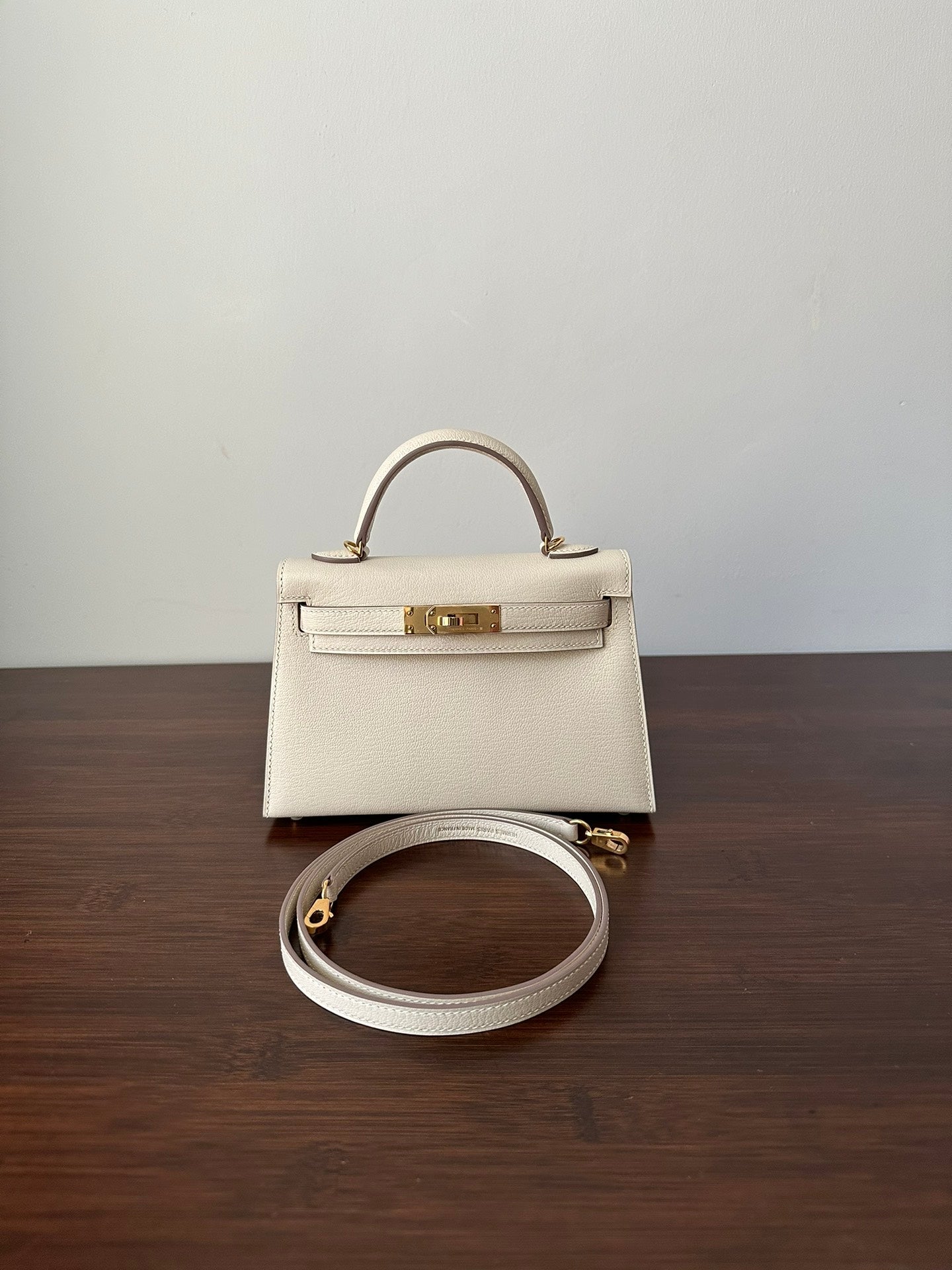 HERMES KELLY MINI 20 WHITE CHEVRE GOLD HARDWARE