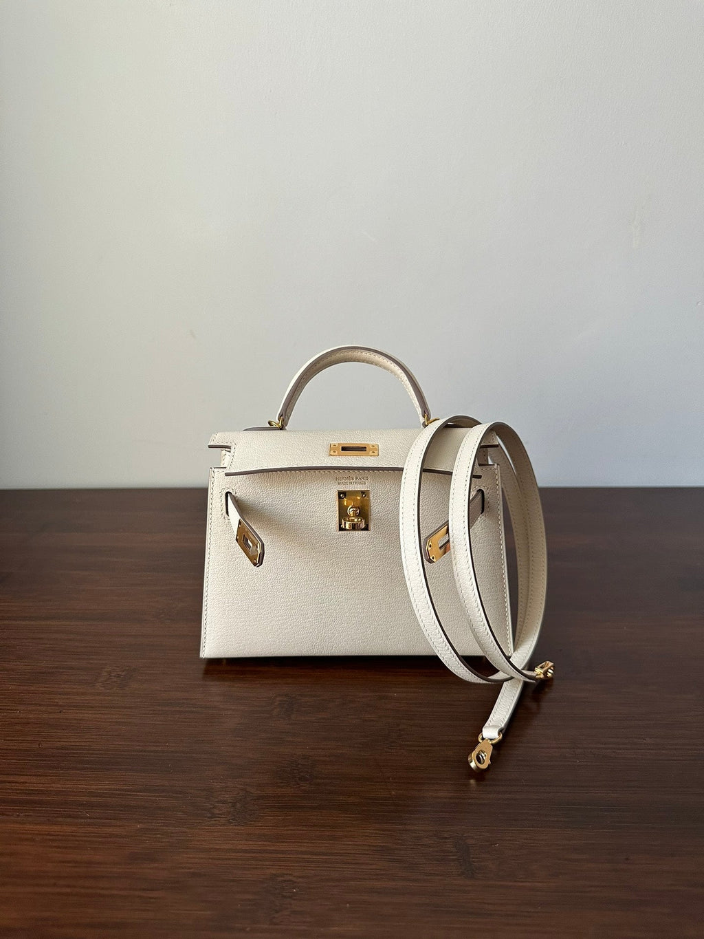 HERMES KELLY MINI 20 WHITE CHEVRE GOLD HARDWARE