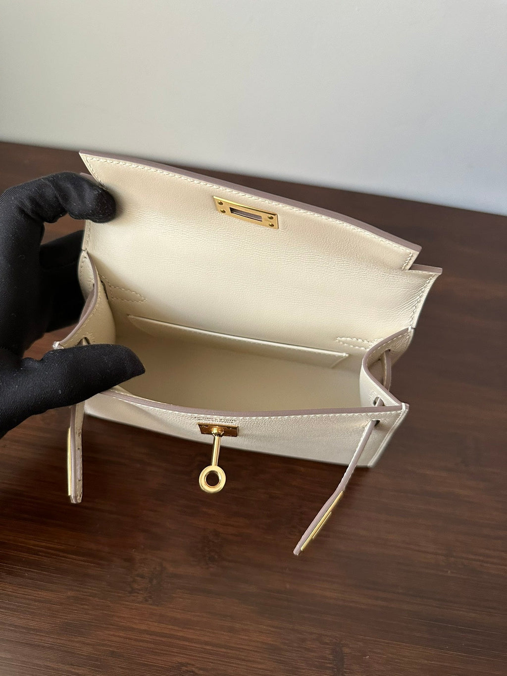 HERMES KELLY MINI 20 WHITE CHEVRE GOLD HARDWARE