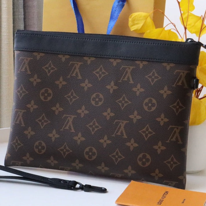 LOUIS VUITTON POCHETTE TO GO 30 MONOGRAM CANVAS