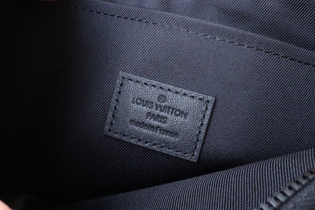 LOUIS VUITTON POCHETTE TO GO 30 DAMIER CANVAS