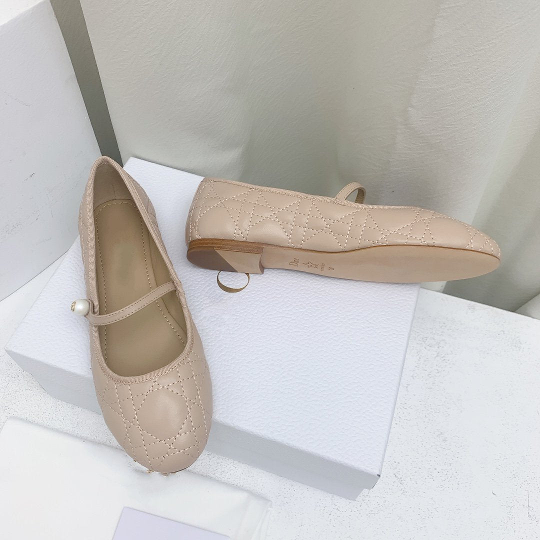 DIOR CD BALLET FLAT BEIGE MOP MIDDLE
