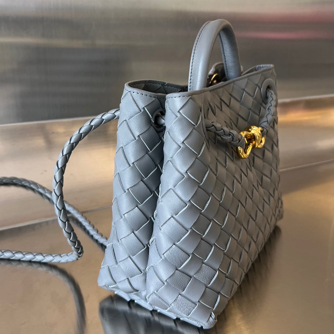 BOTTEGA VENETA SMALL ANDIAMO 25CM DARK GREY LAMBSKIN