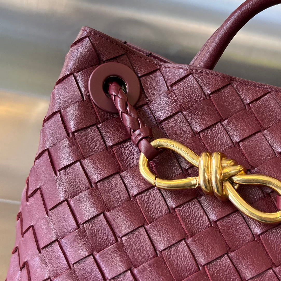 BOTTEGA VENETA SMALL ANDIAMO 25CM DARK RED LAMBSKIN