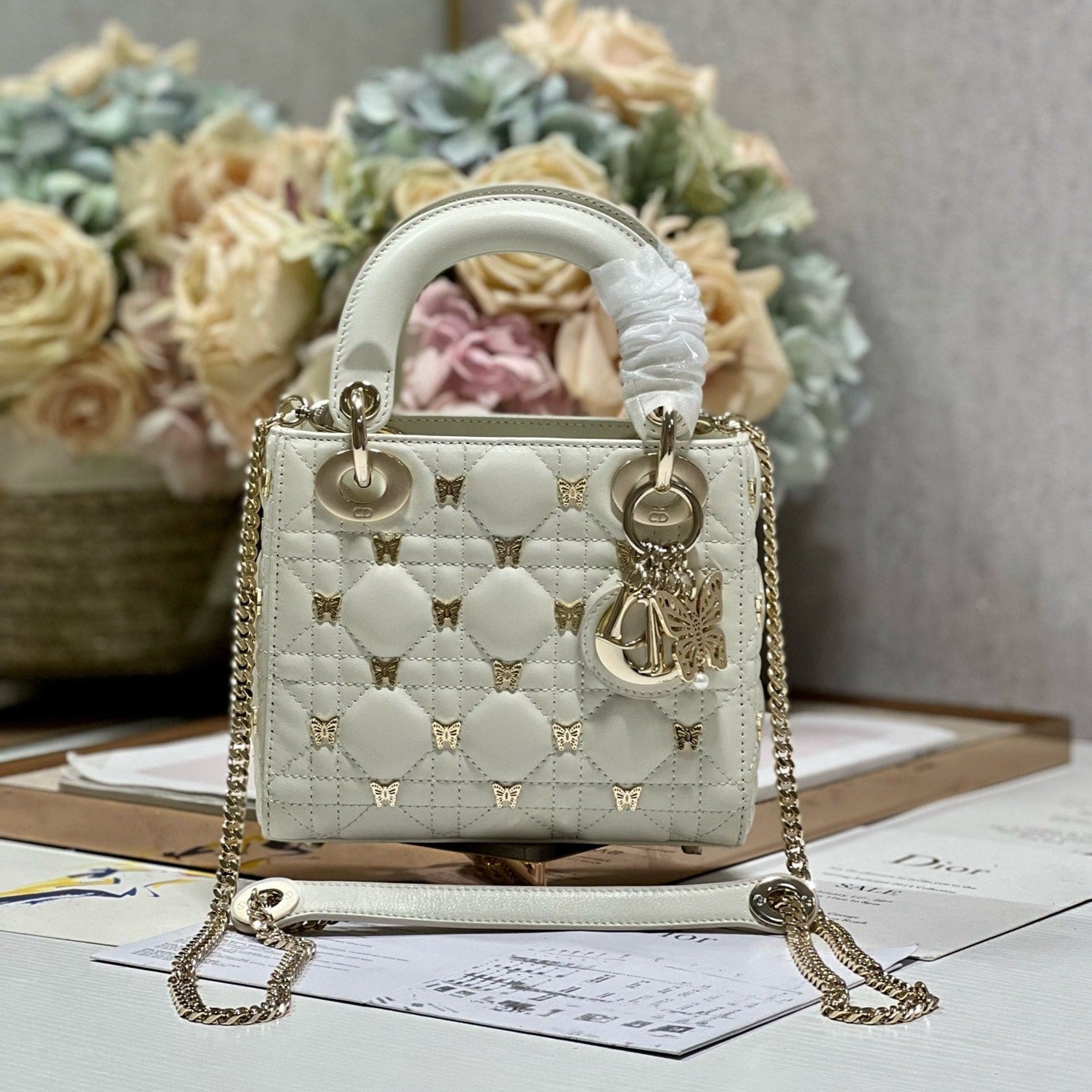 DIOR MINI LADY 17 BUTTERFLY STUD WHITE LAMBSKIN