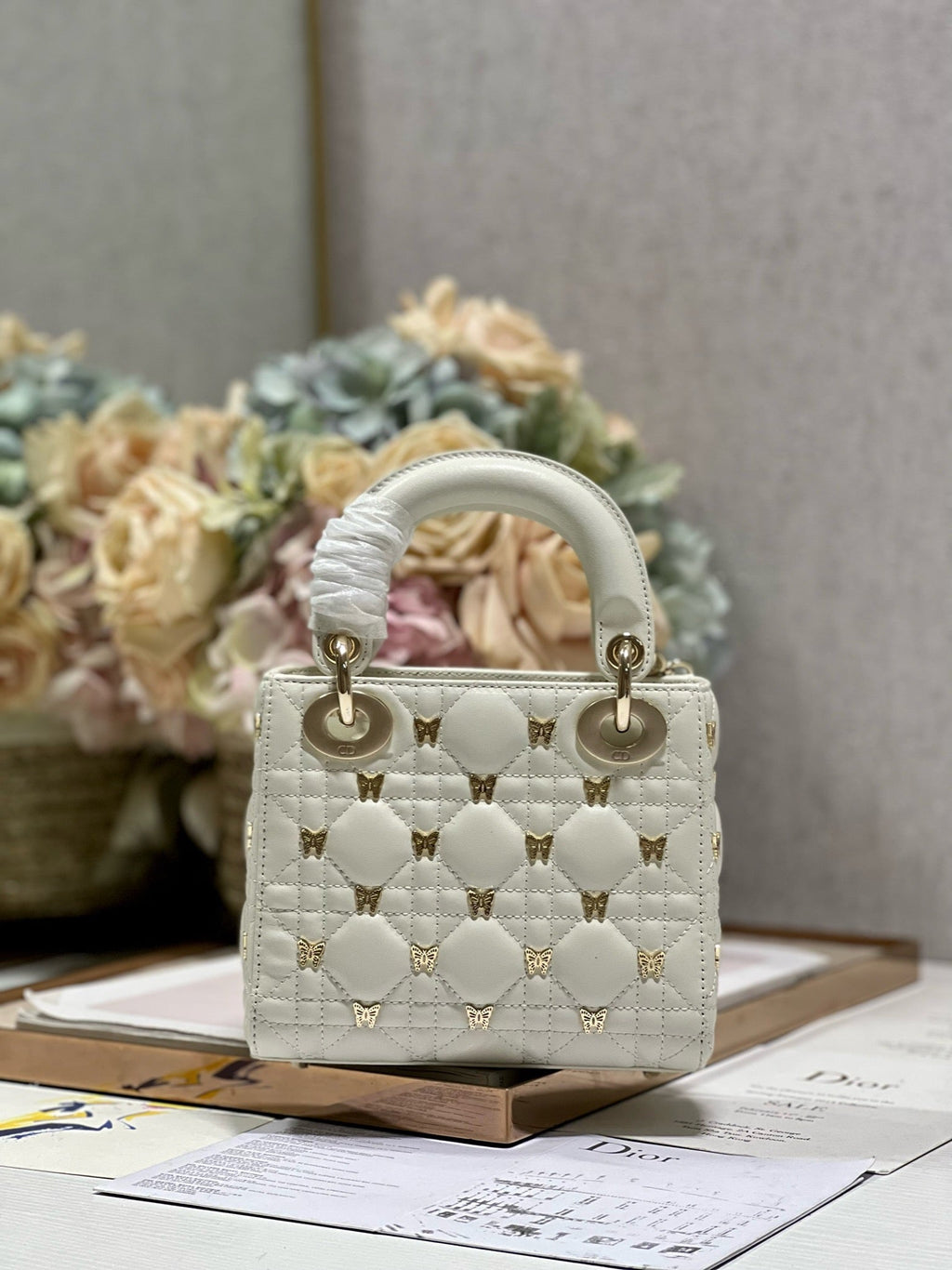 DIOR MINI LADY 17 BUTTERFLY STUD WHITE LAMBSKIN