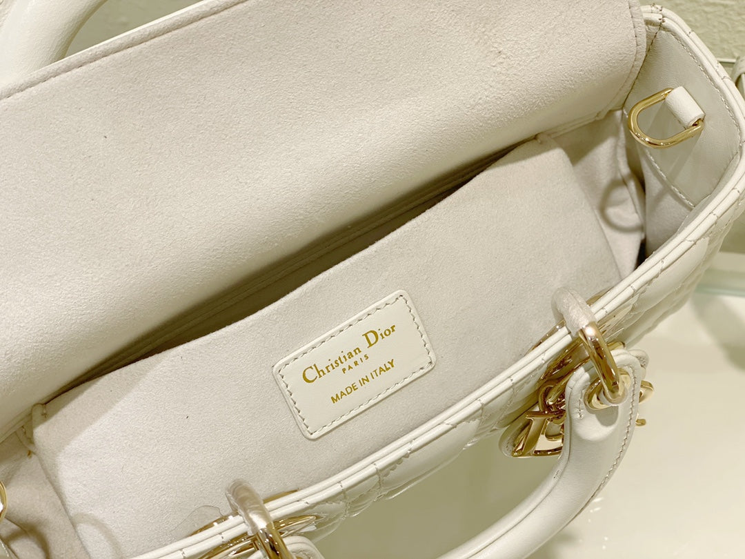 DIOR MEDIUM LADY D-JOY 26 WHITE LAMBSKIN