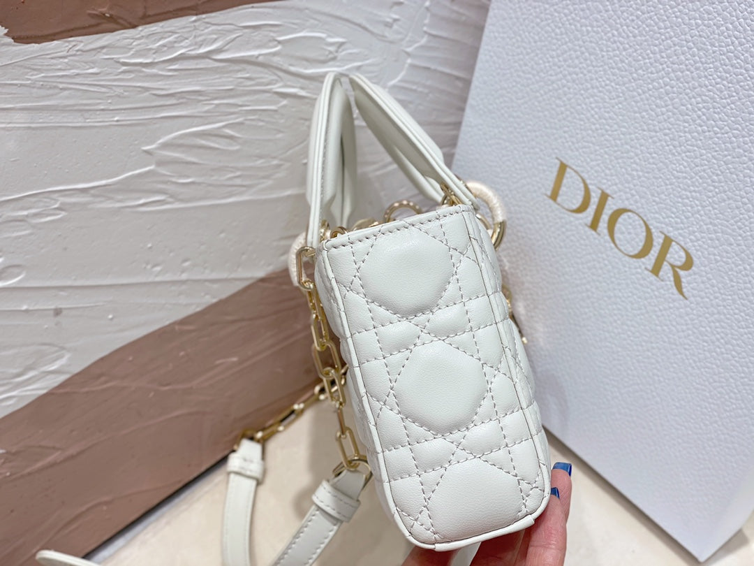 DIOR MICRO LADY D-JOY 16.5 WHITE LAMBSKIN