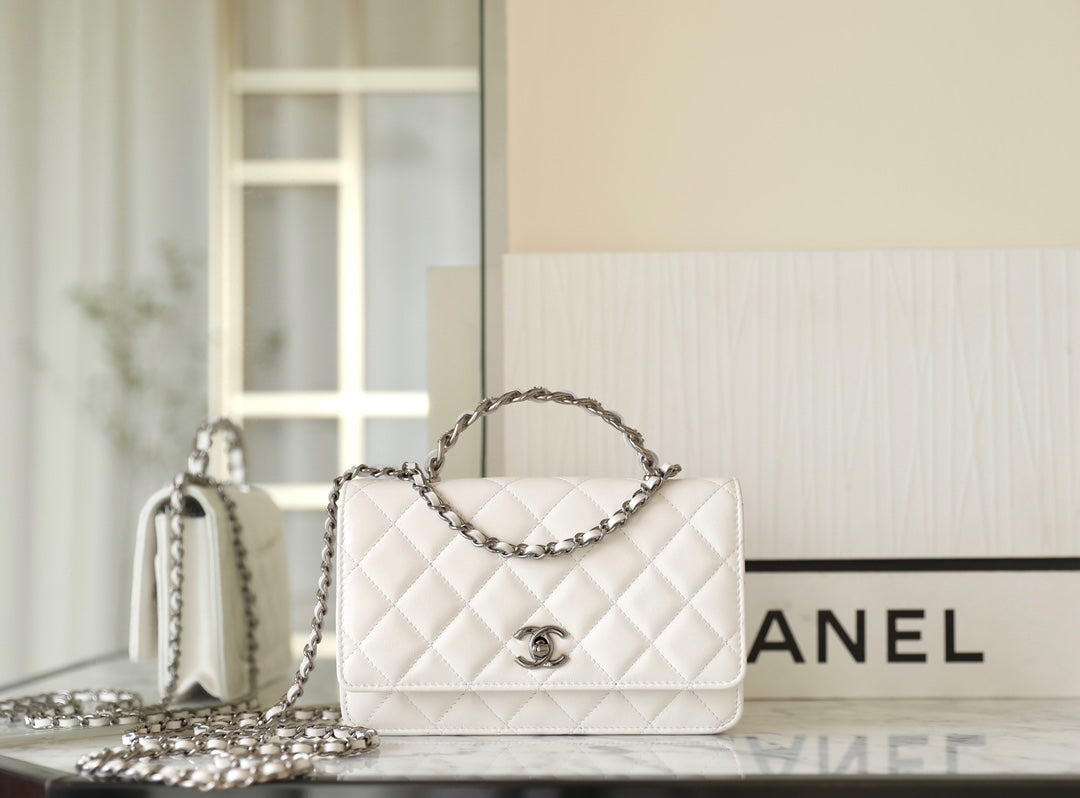 CHANEL WOC 19 WHITE LAMBSKIN SILVER HARDWARE