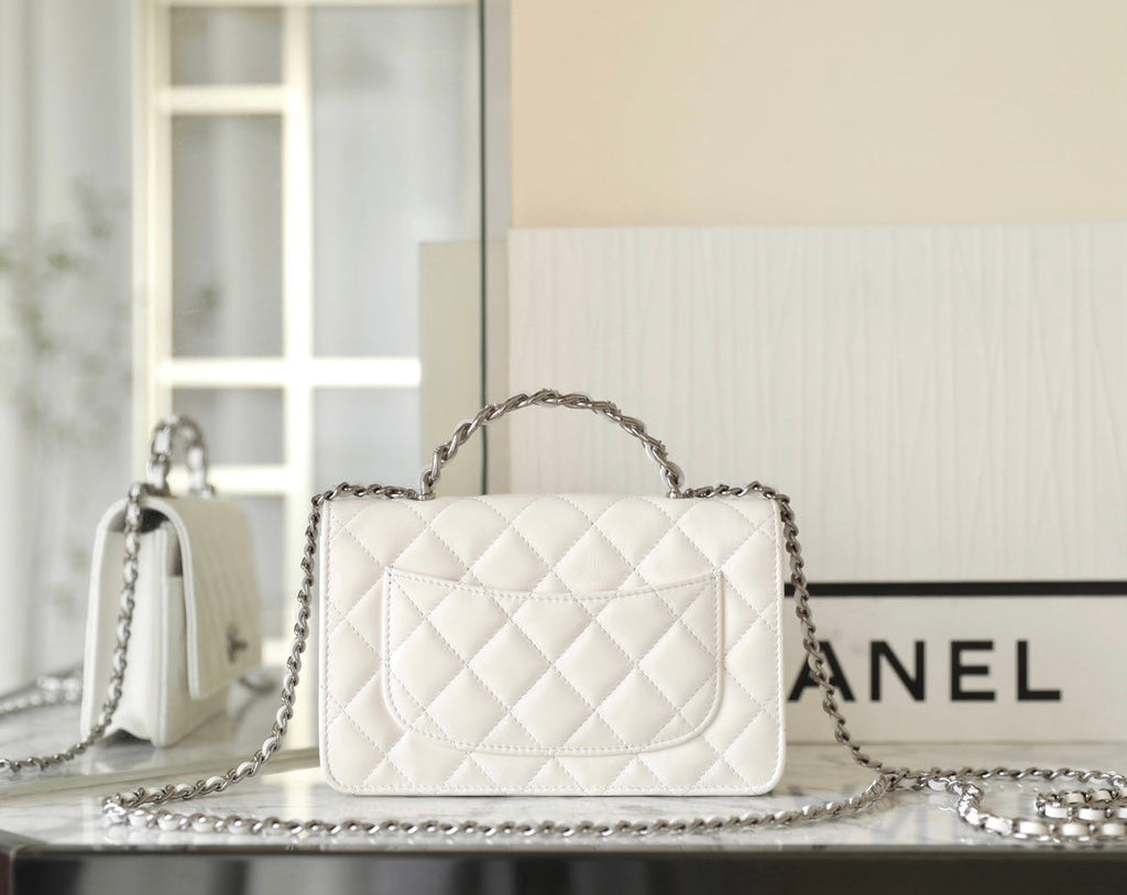 CHANEL WOC 19 WHITE LAMBSKIN SILVER HARDWARE