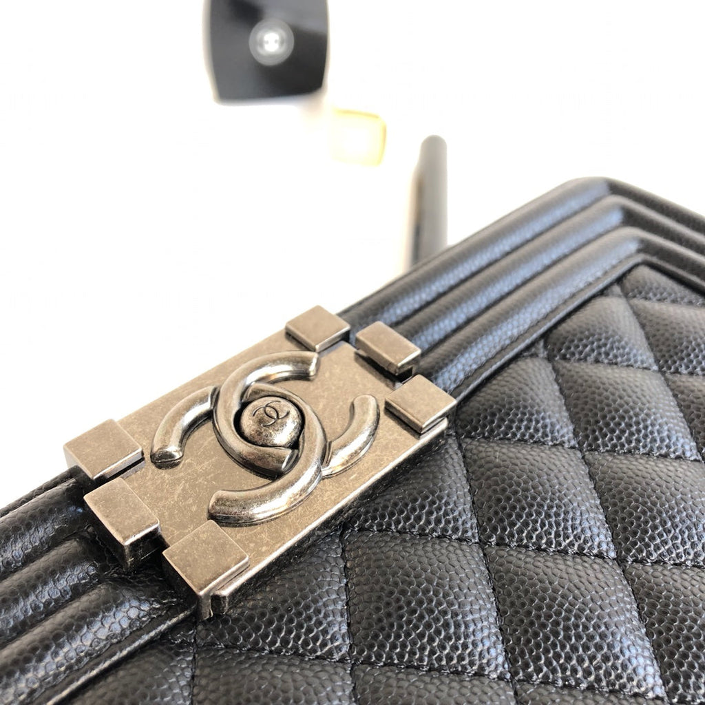 CHANEL MEDIUM 25 BOY BAG IN BLACK LAMBSKIN SILVER HARDWARE