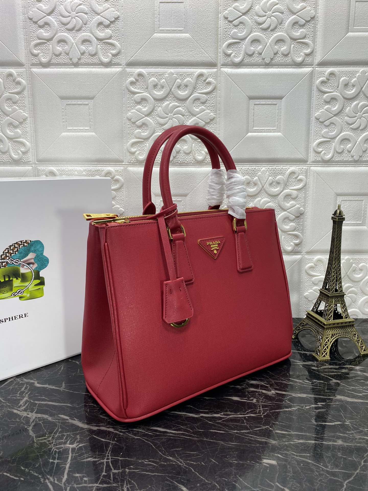PRADA GALLERIA 32 BAG IN CHERRY RED SAFFIANO LEATHER