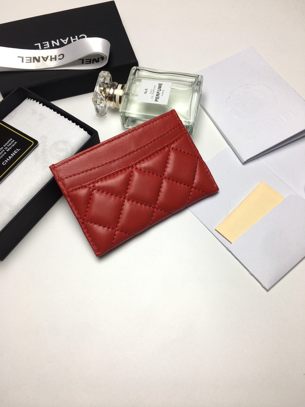 CHANEL CARD HOLDER 11.2 RED CALFSKIN SILVER ICON