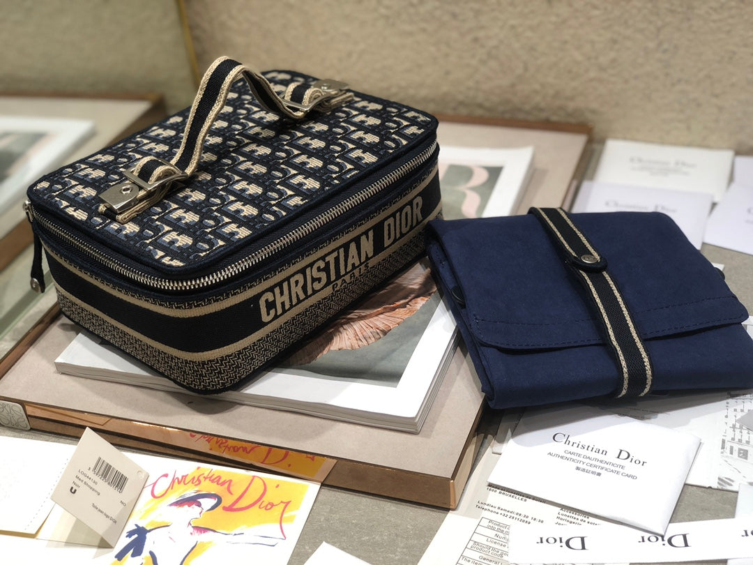 DIOR SMALL 24 VANITY CASE IN BLACK MONOGRAM OBLIQUE JACQUARD