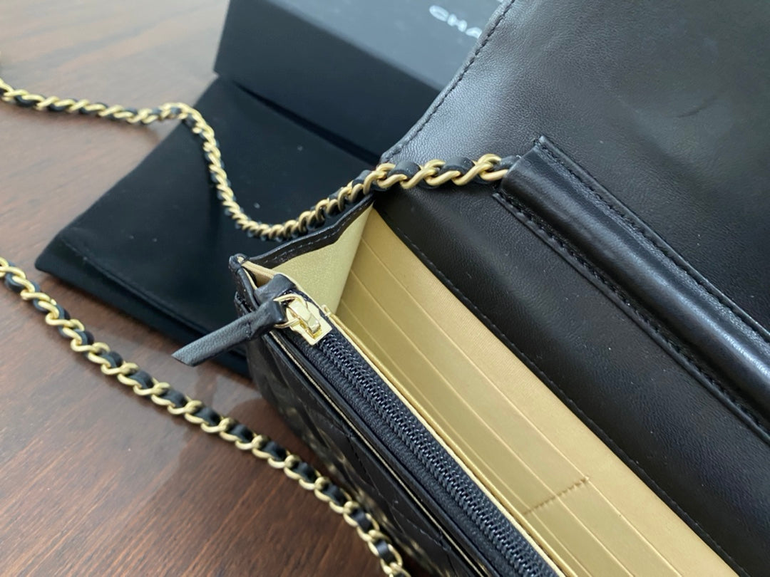CHANEL CLASSIC WOC 19CM BLACK LAMBSKIN GOLD HARDWARE