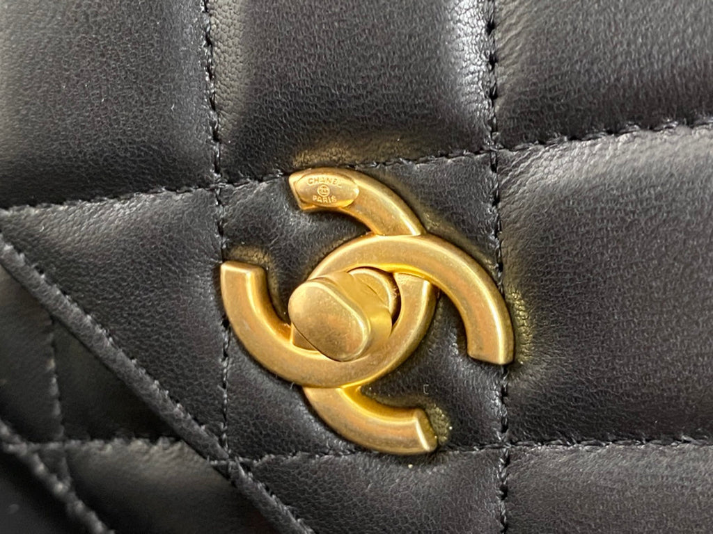 CHANEL CLASSIC WOC 19CM BLACK LAMBSKIN GOLD HARDWARE