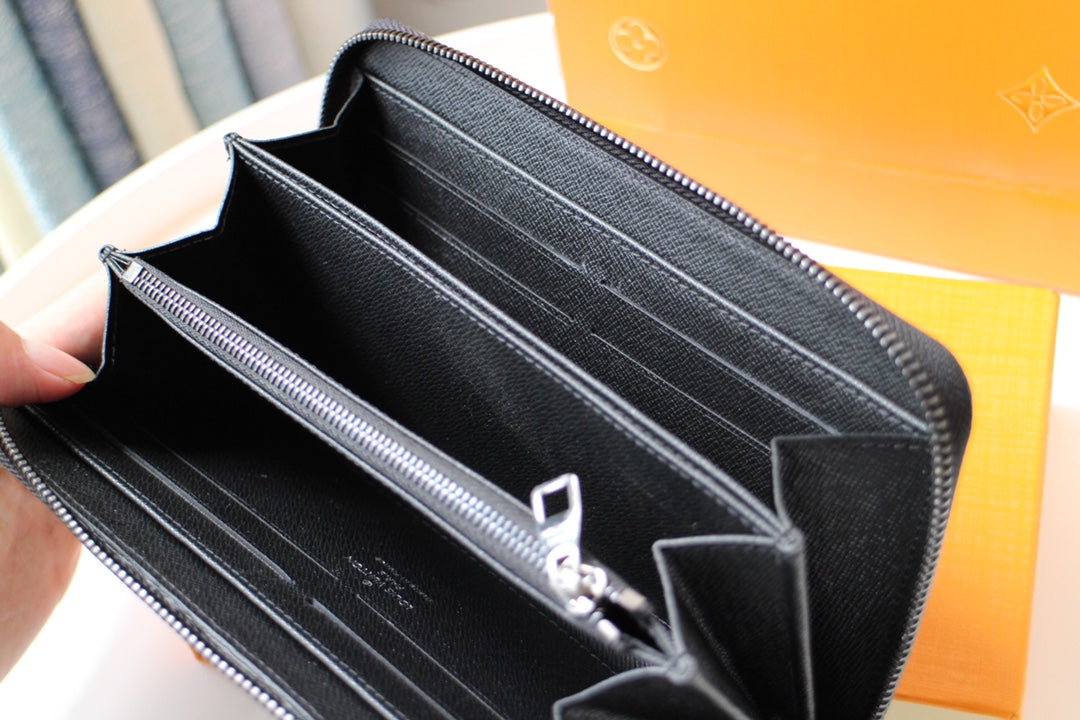LOUIS VUITTON LV 25S ZIPPY WALLET HORIZONTAL 19 IN MONOGRAM ECLIPSE COATED CALFSKIN