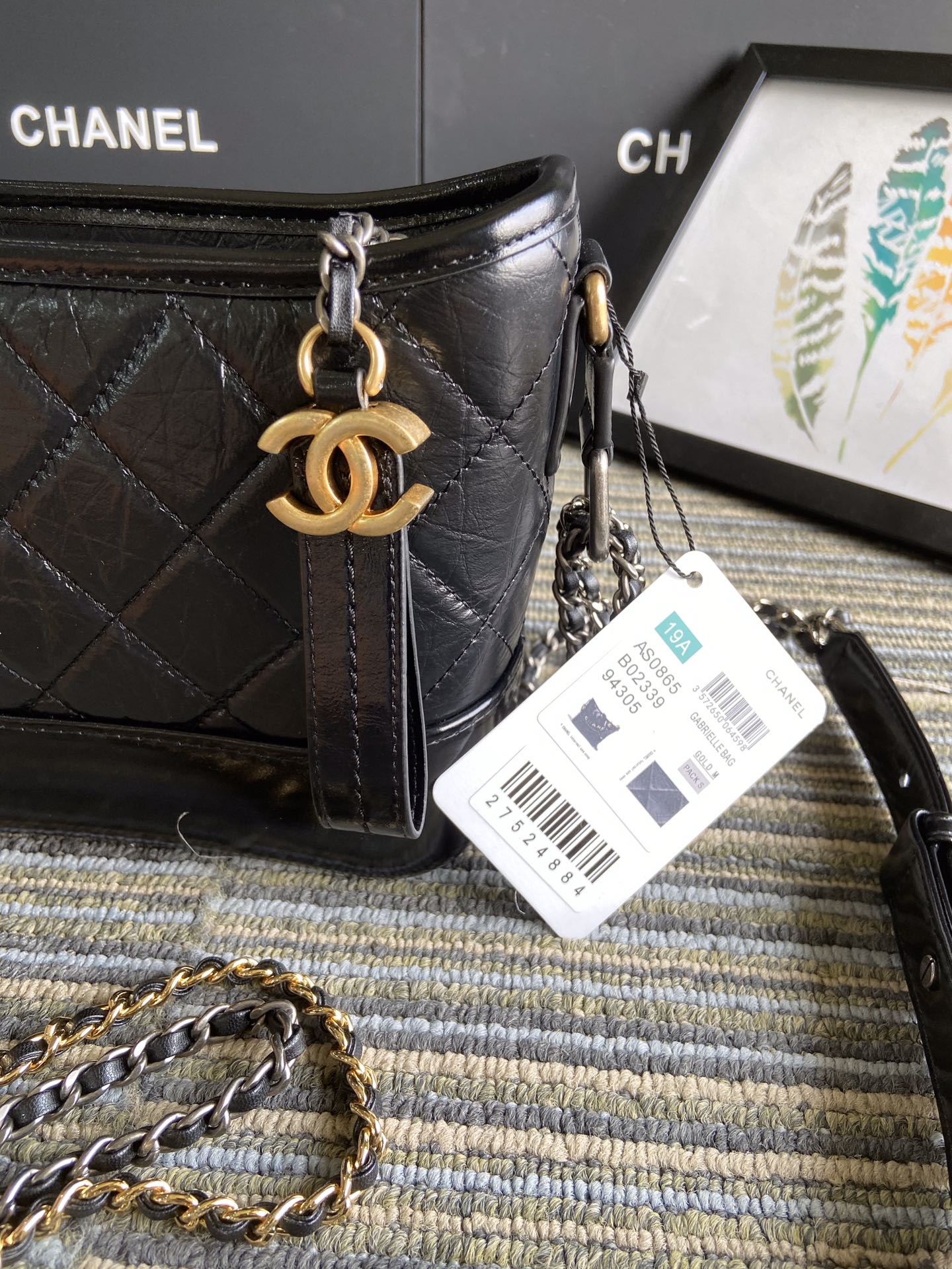 CHANEL MEDIUM 20 HOBO BAG IN BLACK CALFSKIN WITH STRAP