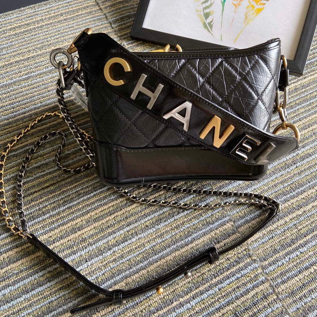 CHANEL MEDIUM 20 HOBO BAG IN BLACK CALFSKIN WITH STRAP