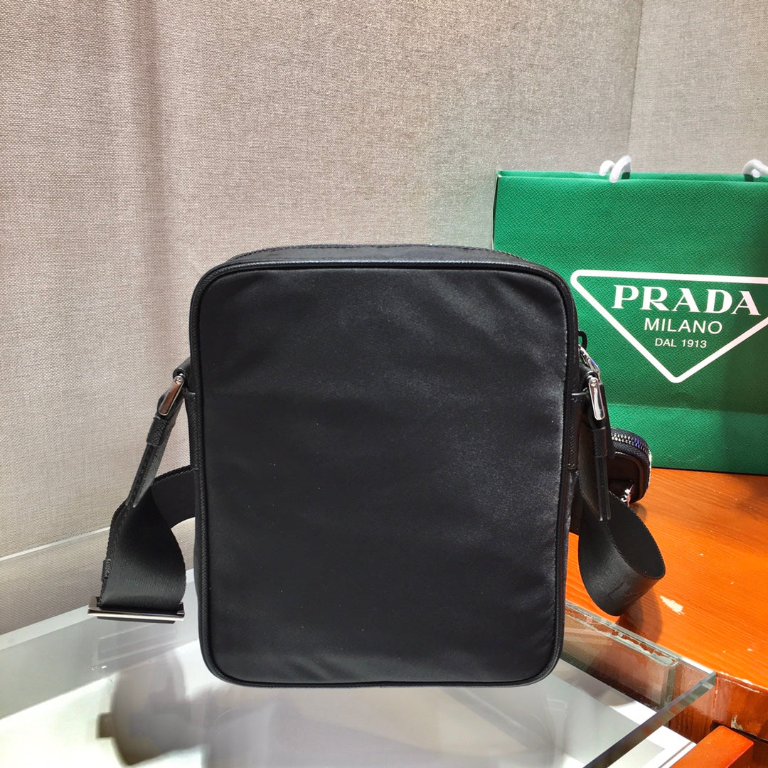 PRADA CROSSBODY BAG 20 IN BLACK RE-NYLON AND SAFFIANO LEATHER TRIM