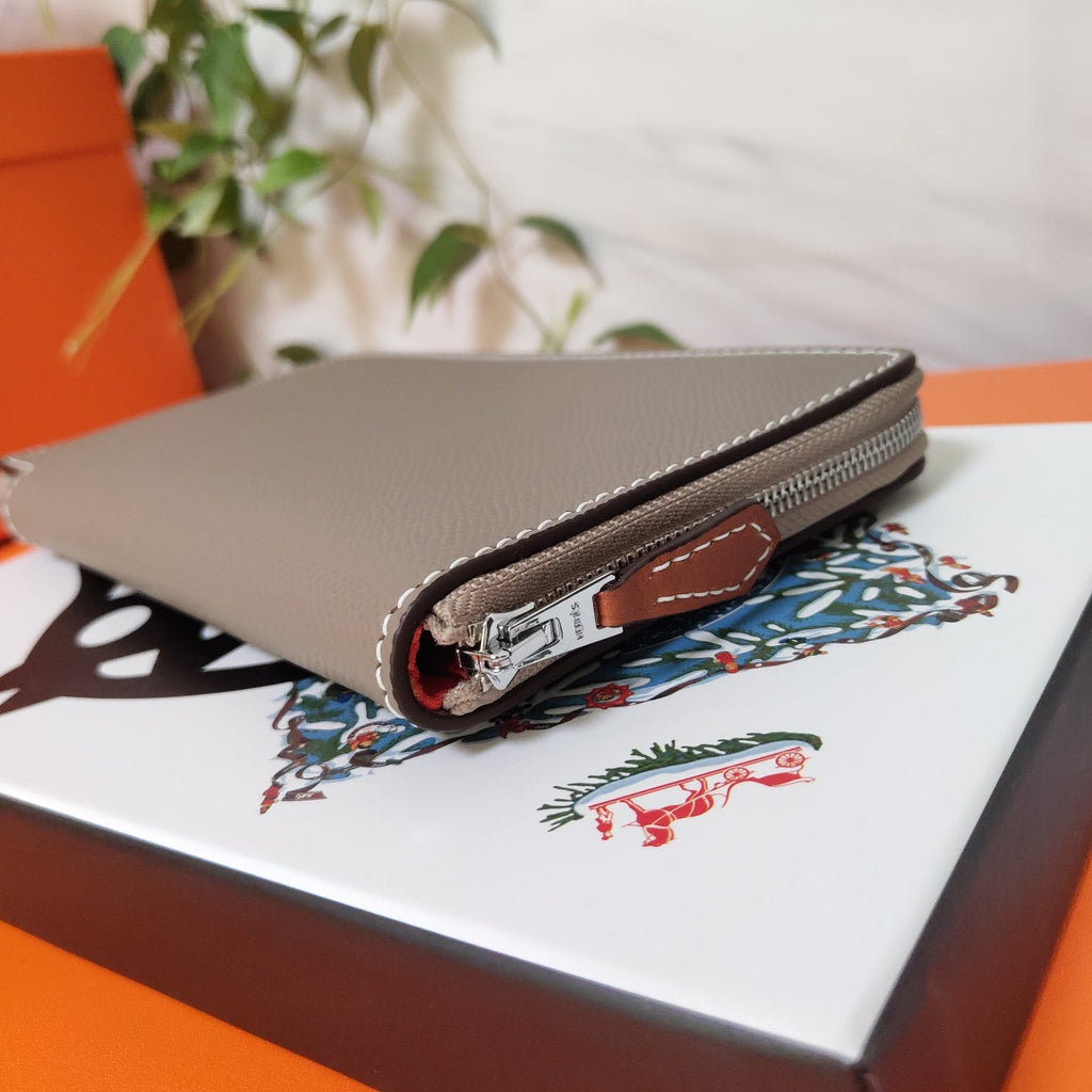 HERMES Zipper Wallet 20 Light Brown Epsom