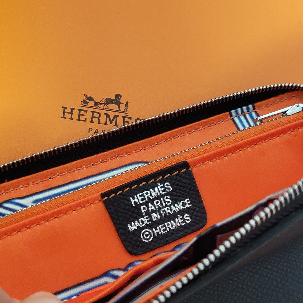 HERMES Zipper Wallet 20 Black Epsom