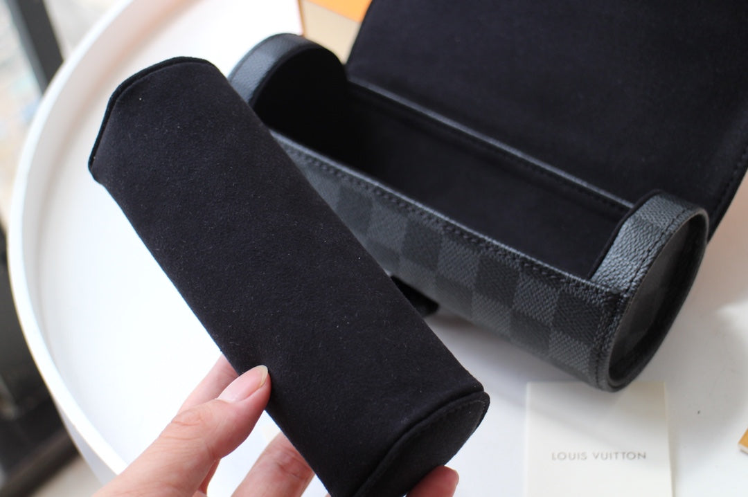 LOUIS VUITTON LV 25S ASTUCCIO PER 3 OROLOGI 20 IN BLACK DAMIER GRAPHITE CALFSKIN