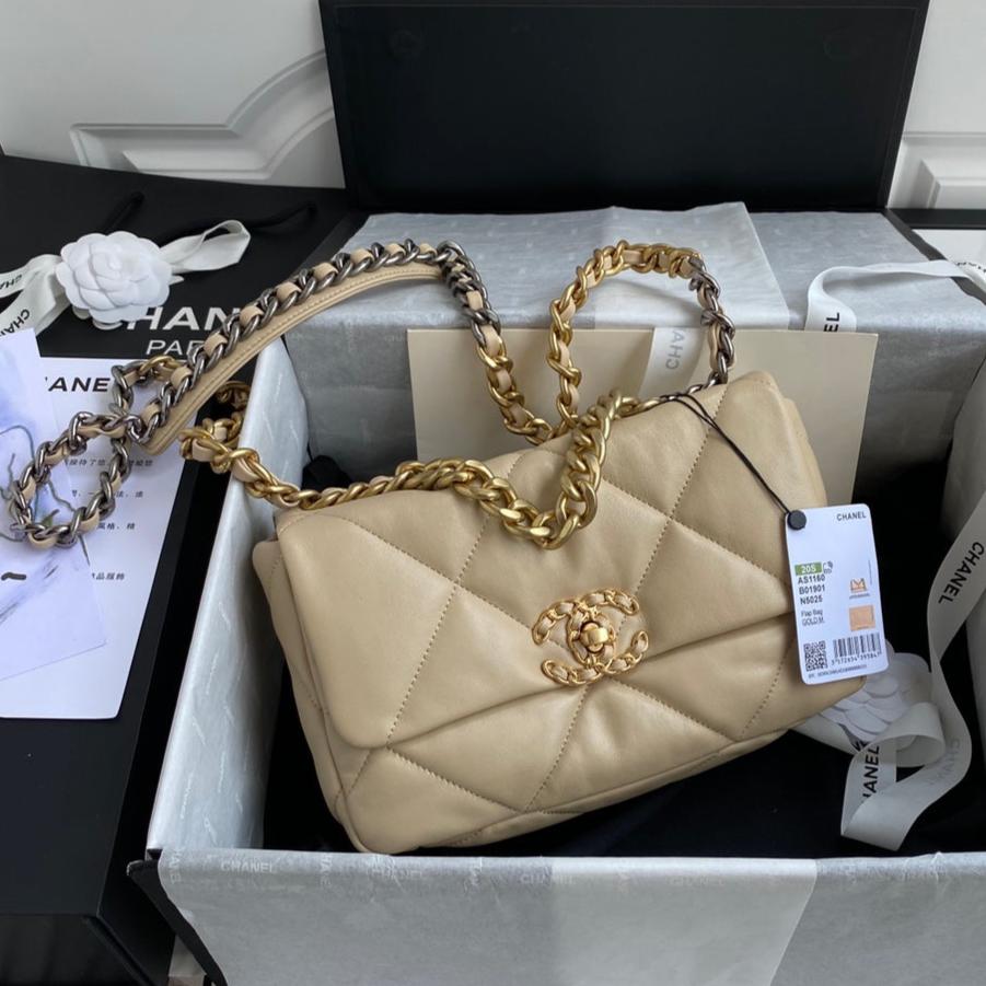CHANEL MEDIUM 26 FLAP BAG IN BEIGE CREAM LAMBSKIN