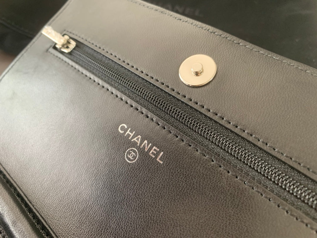 CHANEL MINI 19 CLASSIC WALLET WITH STRAP IN BLACK LAMBSKIN WITH SILVER HARDWARE