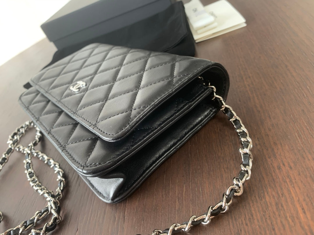 CHANEL WOC 19CM BLACK LAMBSKIN SILVER HARDWARE