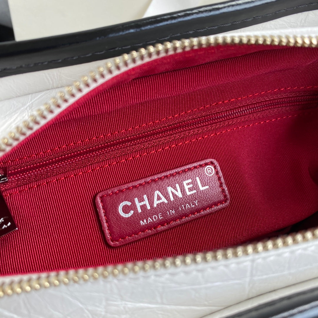 CHANEL GABRIELLE MINI 20 HOBO BAG IN WHITE MIX BLACK CALFSKIN