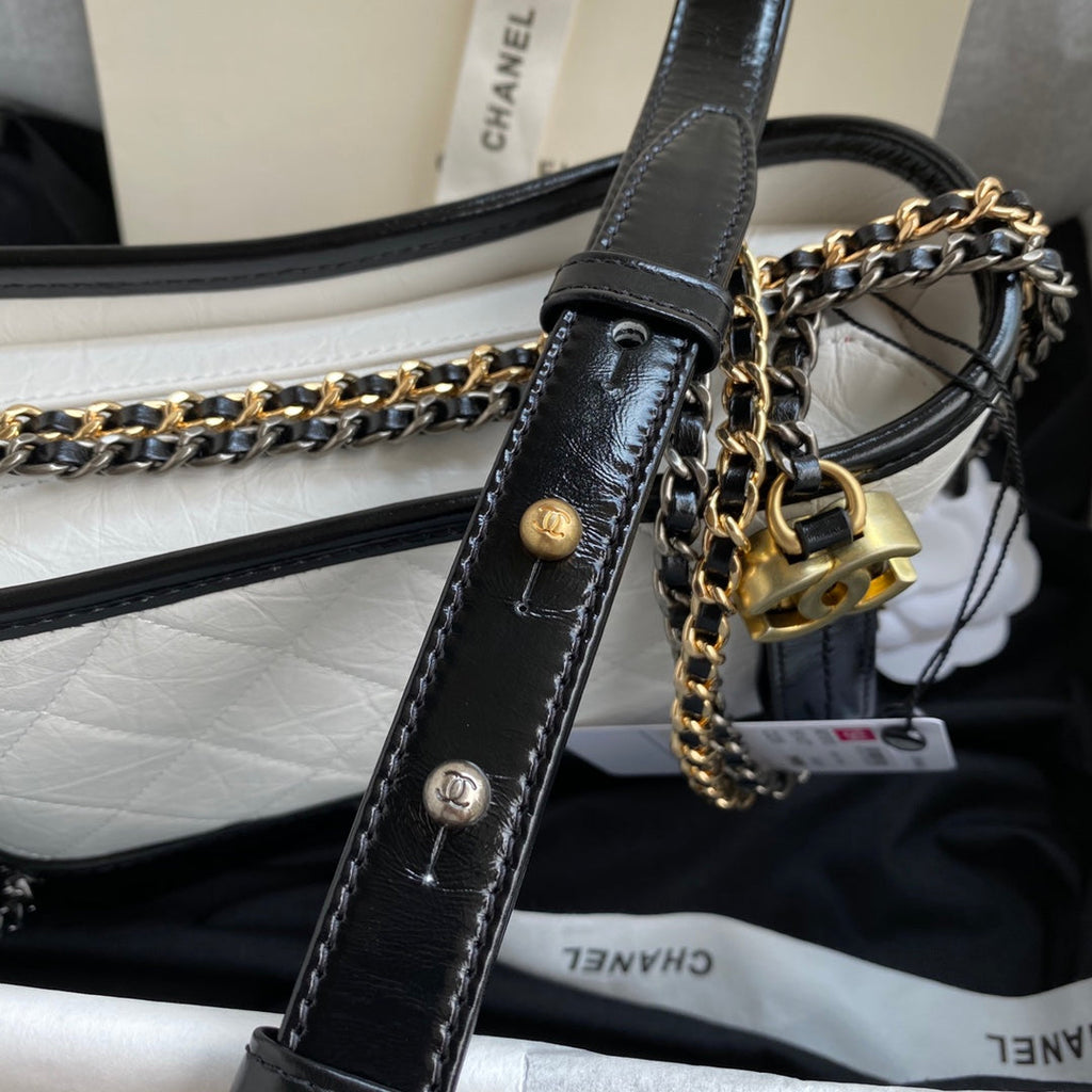 CHANEL GABRIELLE MINI 20 HOBO BAG IN WHITE MIX BLACK CALFSKIN