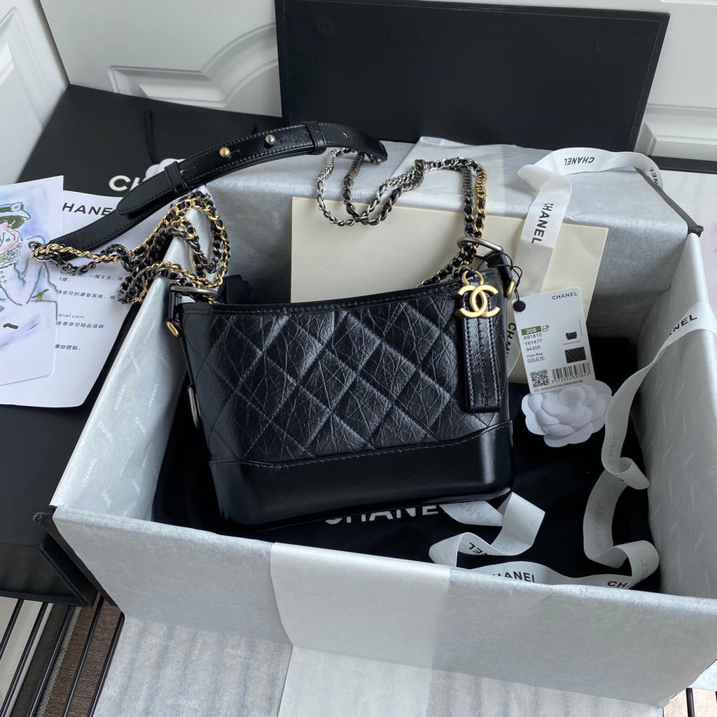 CHANEL GABRIELLE MINI 20 HOBO BAG IN BLACK CALFSKIN