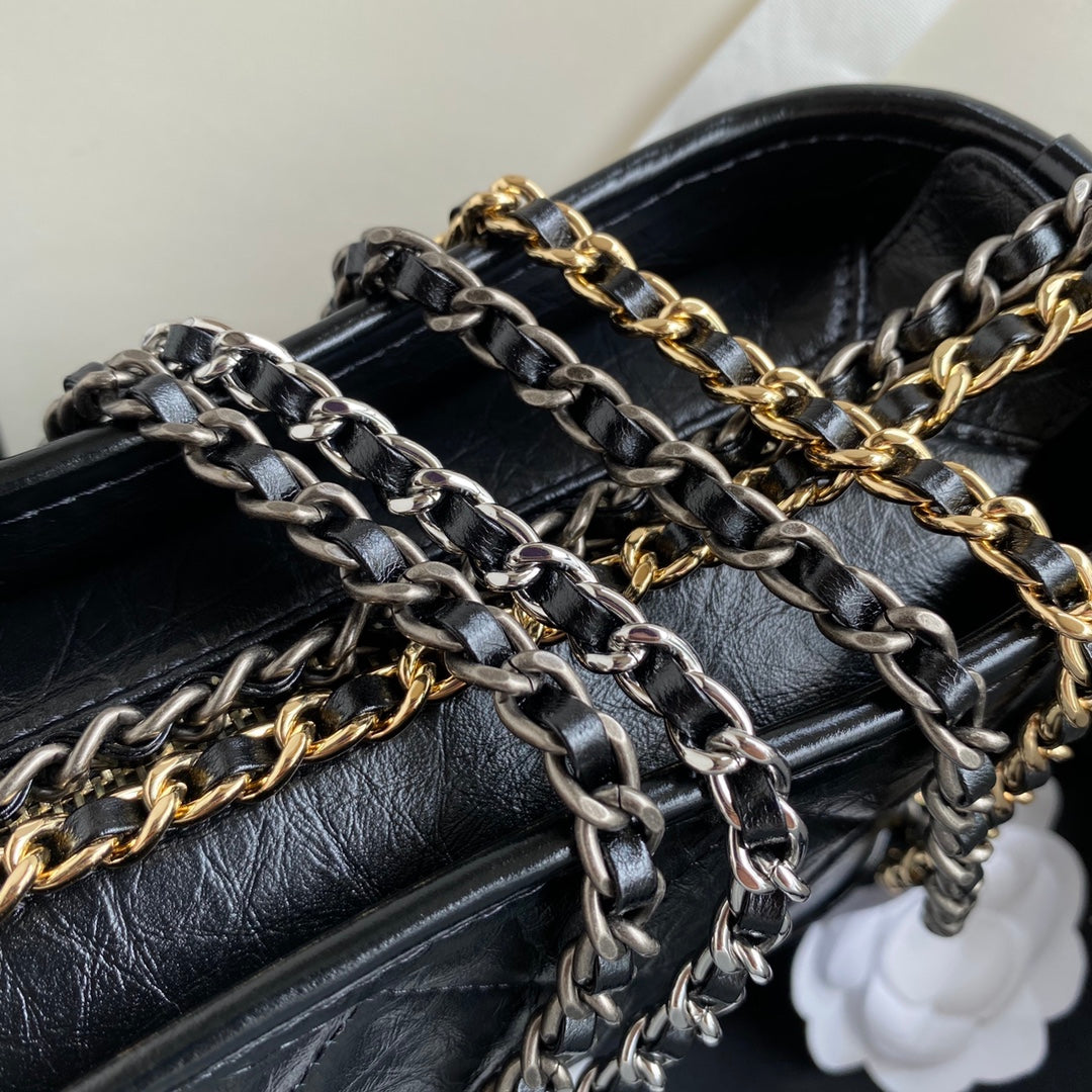 CHANEL GABRIELLE MINI 20 HOBO BAG IN BLACK CALFSKIN