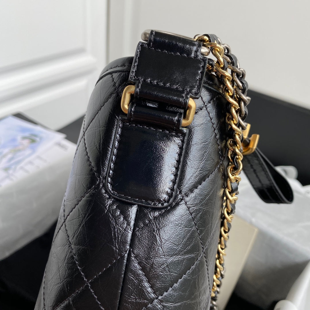CHANEL GABRIELLE MEDIUM 28 HOBO BAG IN BLACK CALFSKIN