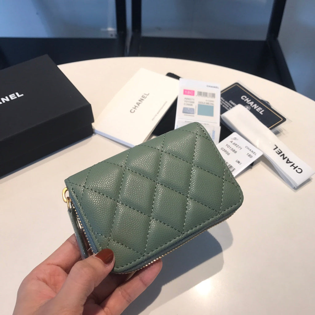 CHANEL ZIPPED COIN BASIC PURSE 11 TURQUOISE CALFSKIN GOLD ICON