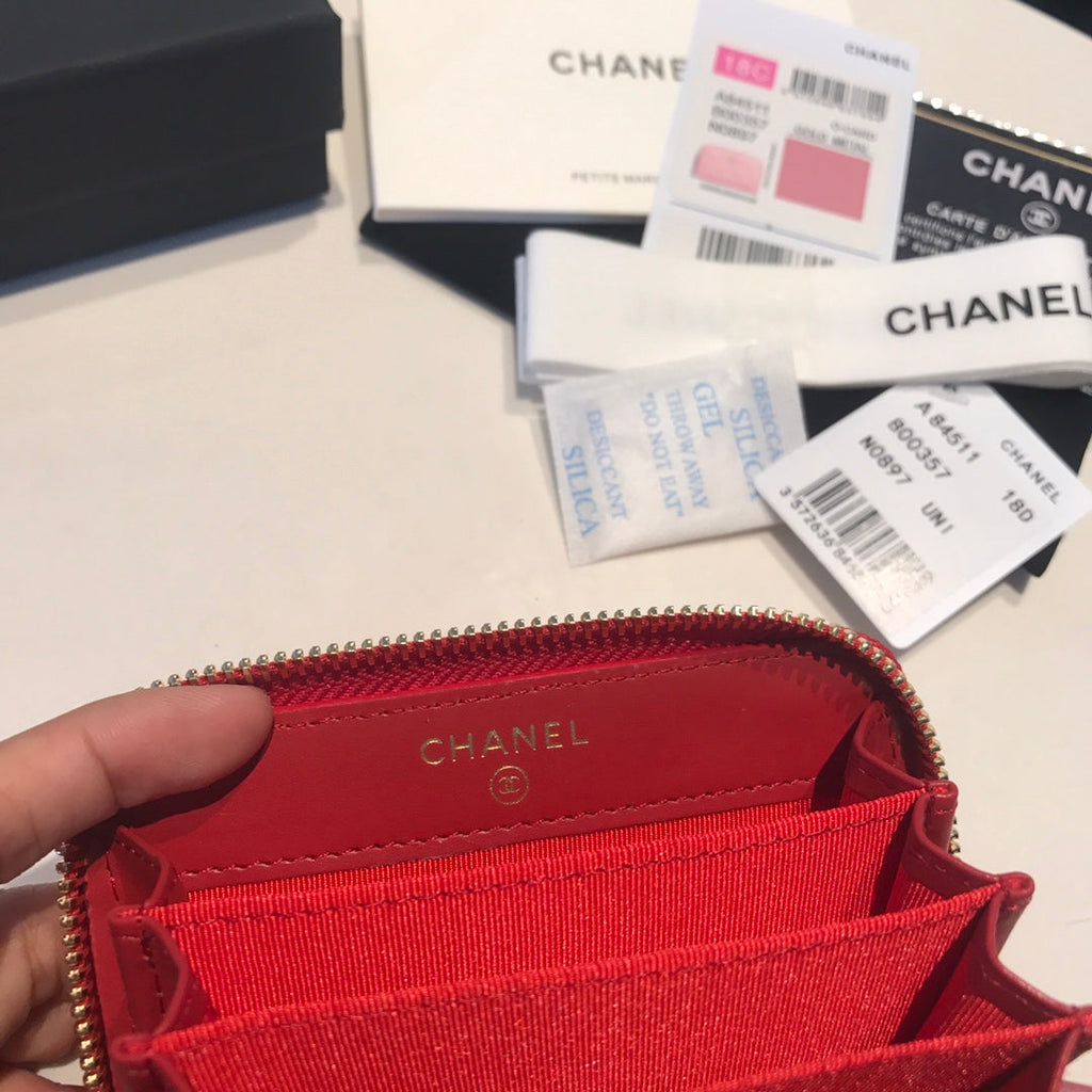 CHANEL ZIPPED CAVIAR PURSE 11 RED CALFSKIN GOLD ICON