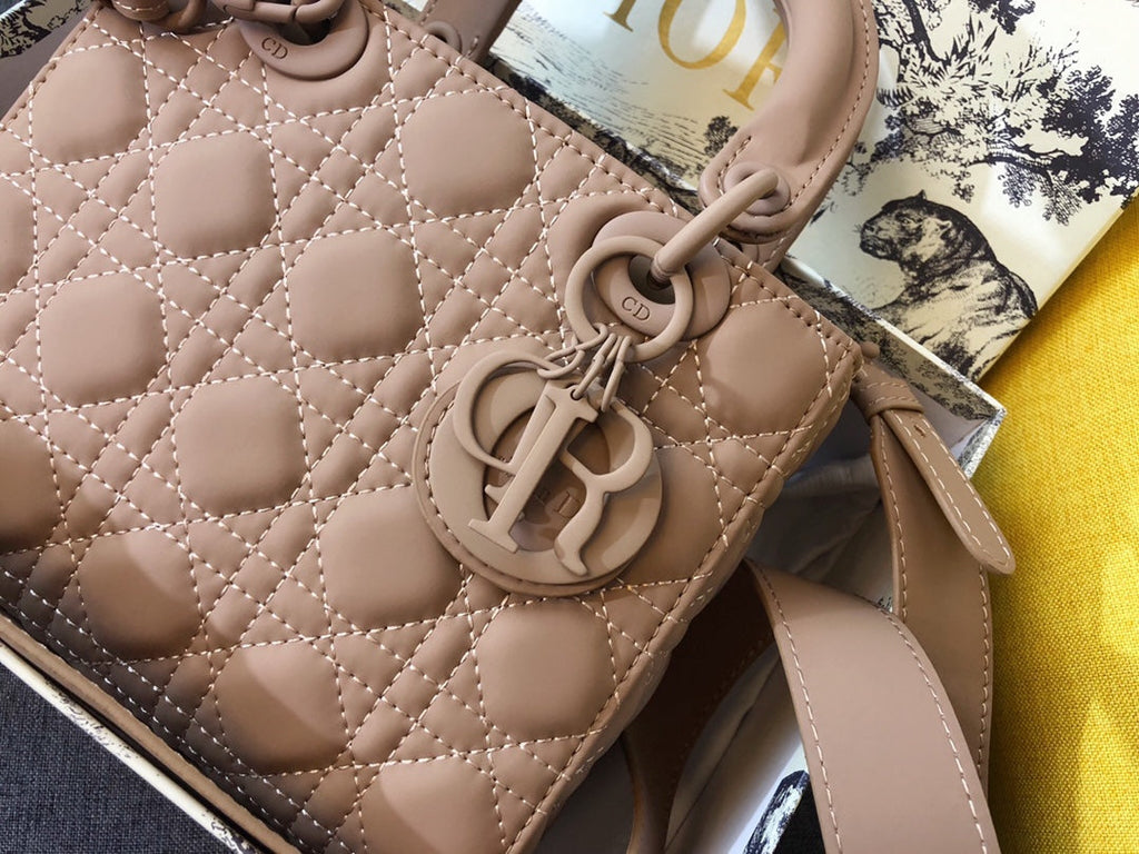 DIOR MEDIUM LADY 20 BAG IN CAMEL BROWN CALFSKIN