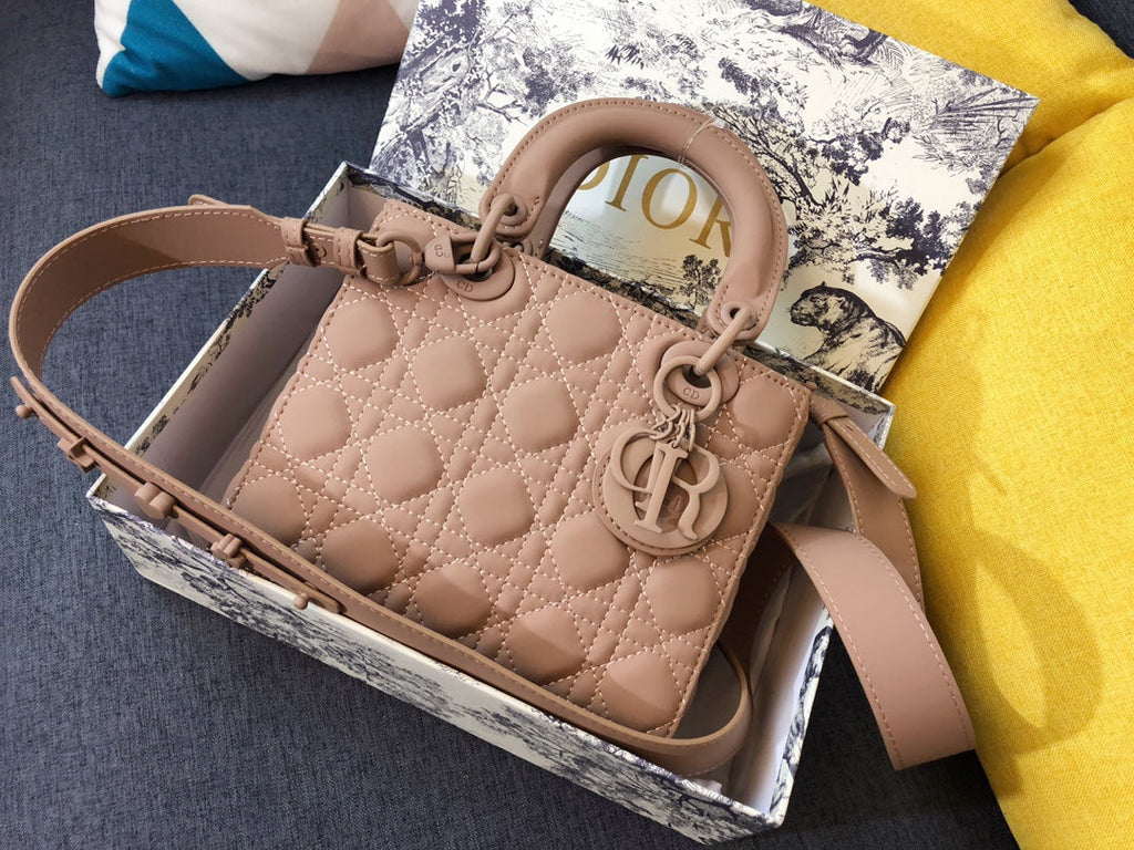 DIOR MEDIUM LADY 20 BAG IN CAMEL BROWN CALFSKIN