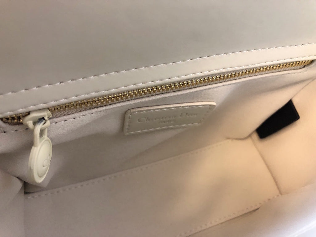 DIOR MEDIUM LADY 20 BAG IN WHITE CALFSKIN