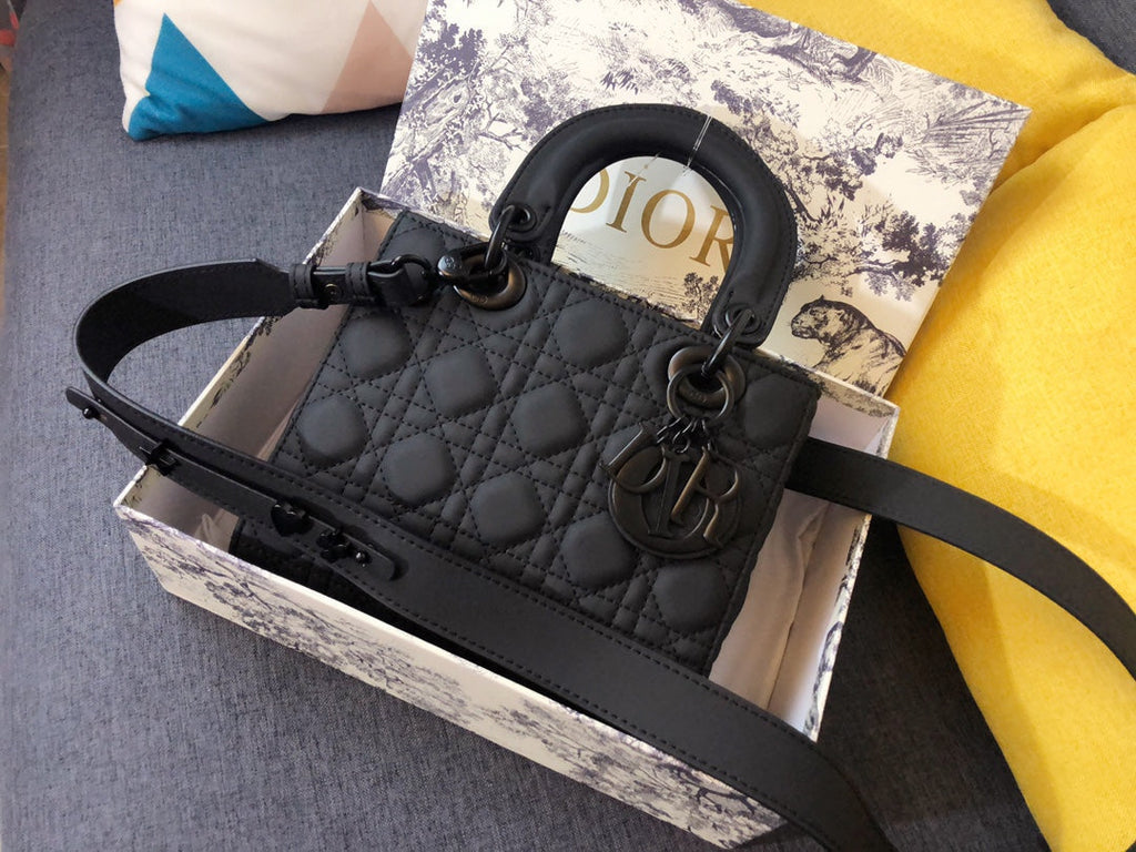 DIOR MEDIUM LADY 20 BAG IN BLACK CALFSKIN