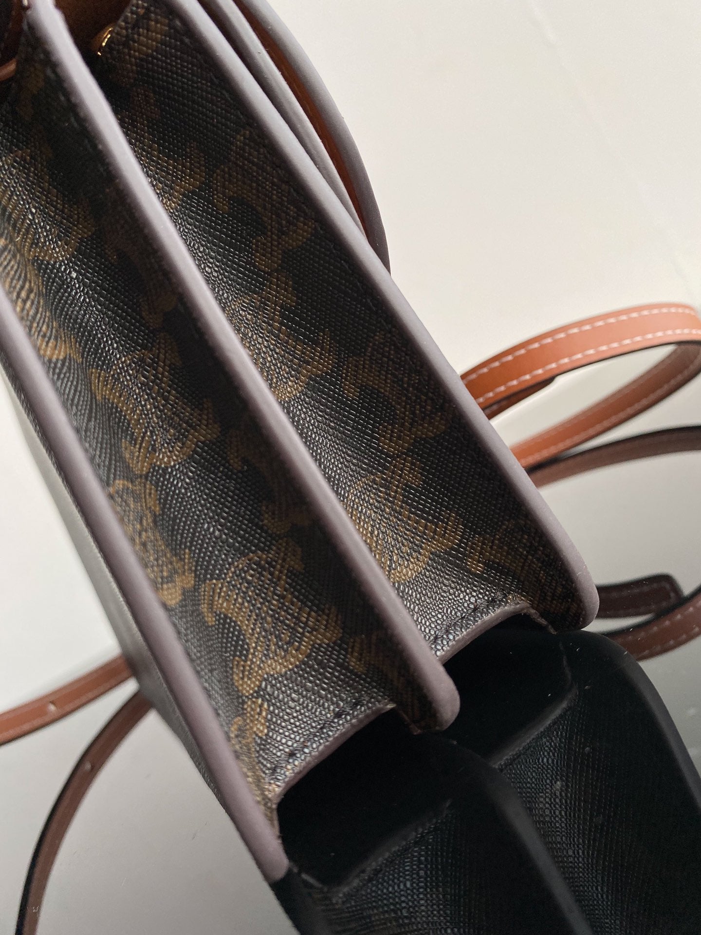 CELINE TRIPHOME 20 DOUBLE LAYER MONOGRAM BLACK PATTERN CALFSKIN BAG