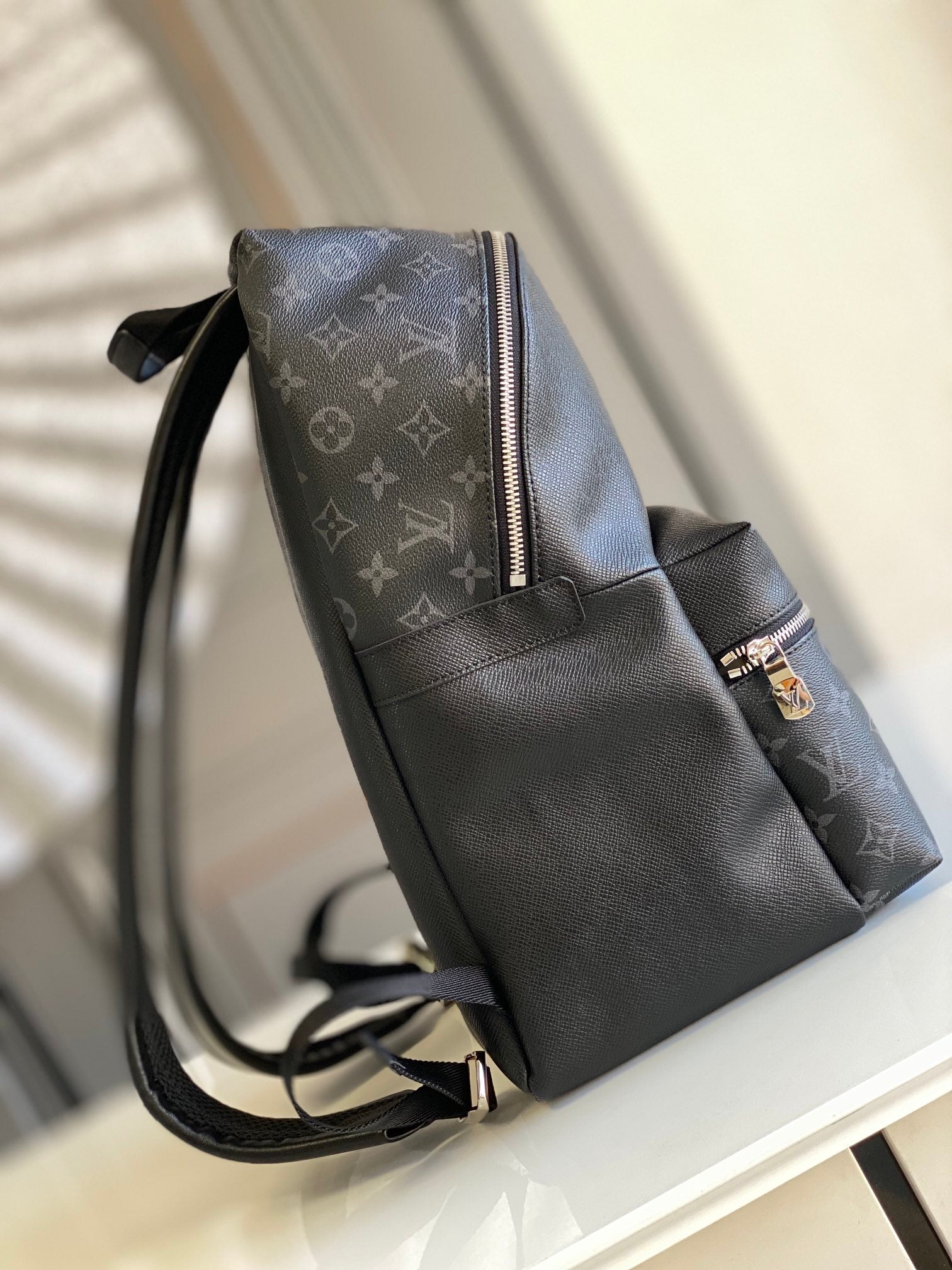 LOUIS VUITTON DISCOVERY BACKPACK 40 IN BLACK MONOGRAM CANVAS