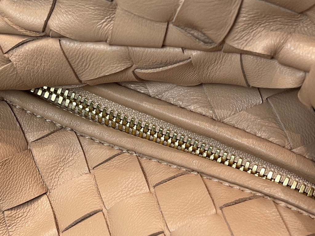 BOTTEGA VENETA MINI JODIE 27 IN MEDIUM BROWN LAMBSKIN