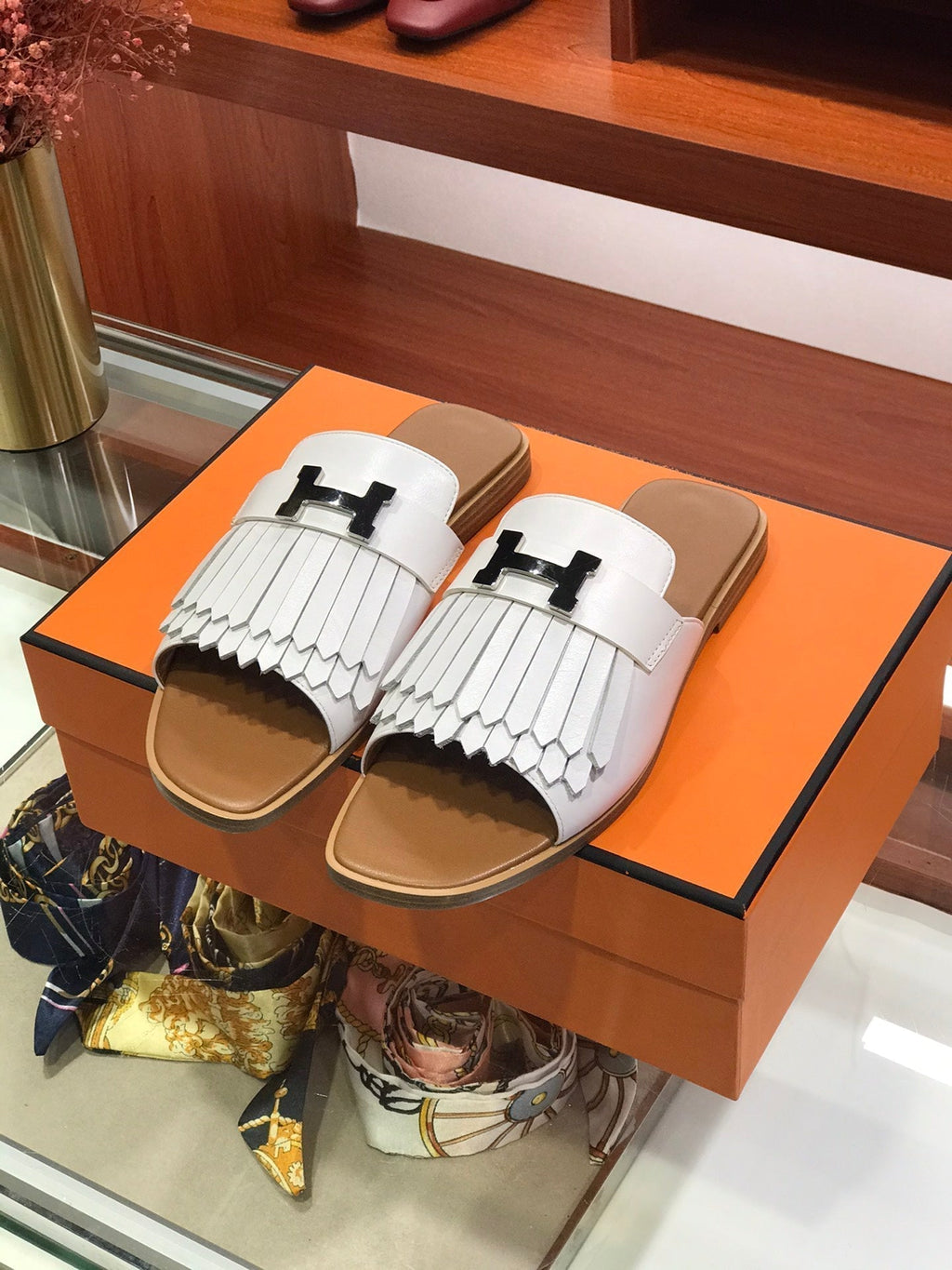 HERMES ROYAL SANDAL CARAMEL MIX WHITE LAMBSKIN