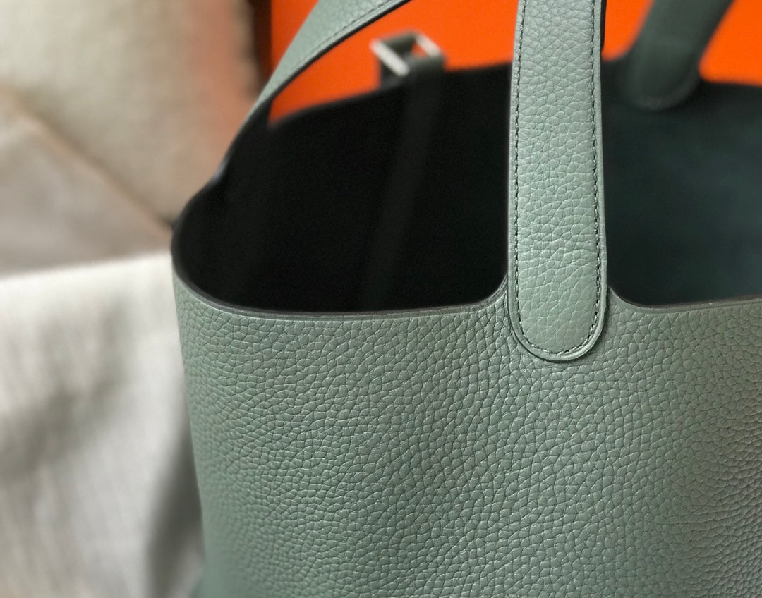 HERMES picotin lock 22 grass green togo shw