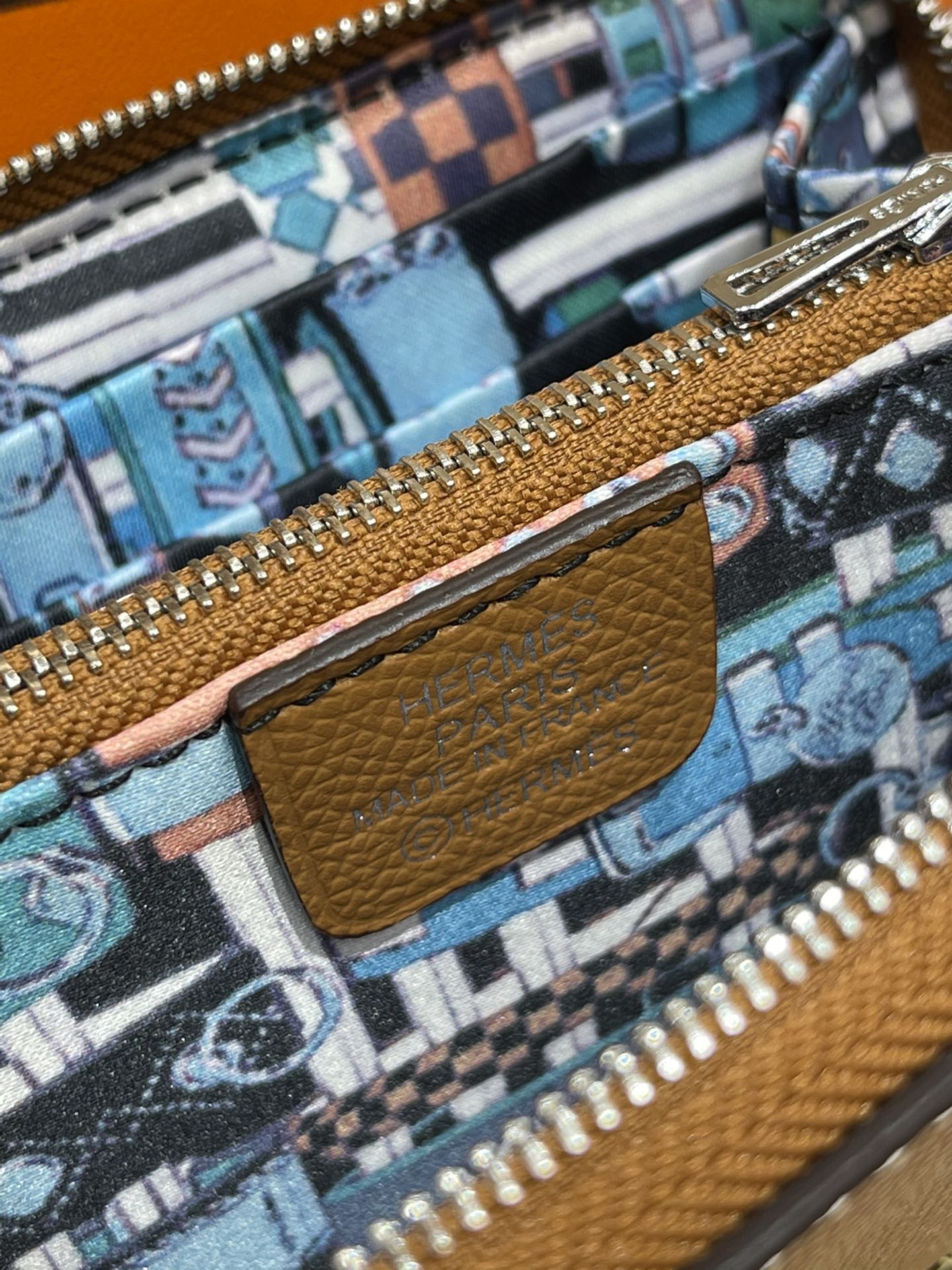 HERMES Compact Wallet 11.5 Tan Epsom